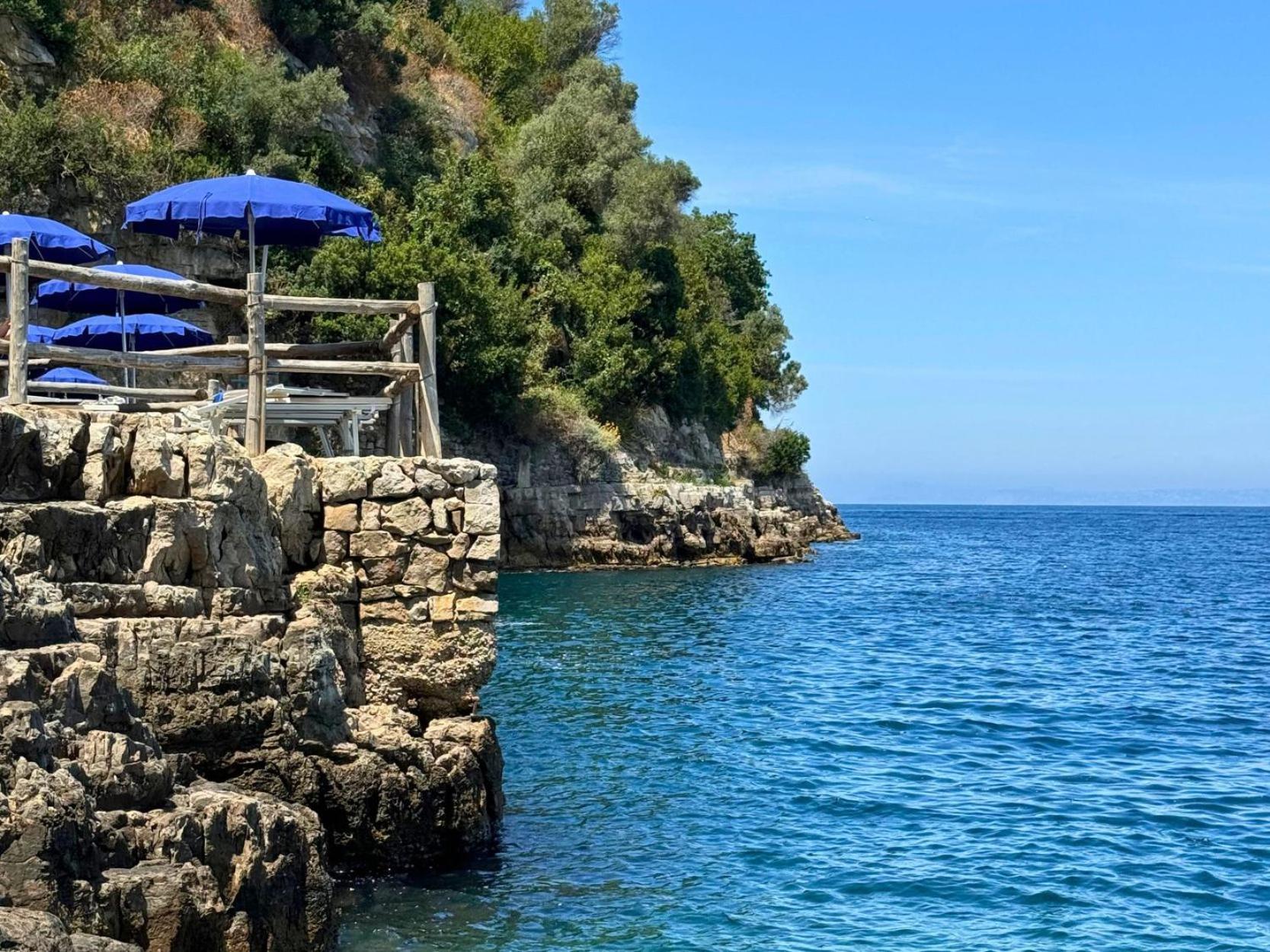 Hostel & Glamping Santa Fortunata Sorrento Exterior photo