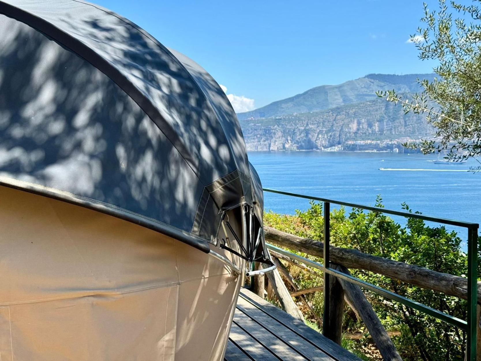 Hostel & Glamping Santa Fortunata Sorrento Exterior photo